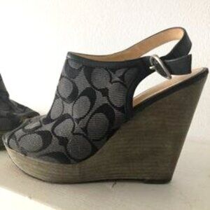 Coach platform  navy blue size 6